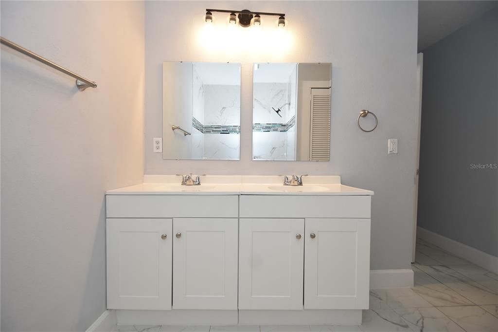 Activo con contrato: $199,900 (3 camas, 1 baños, 1038 Pies cuadrados)