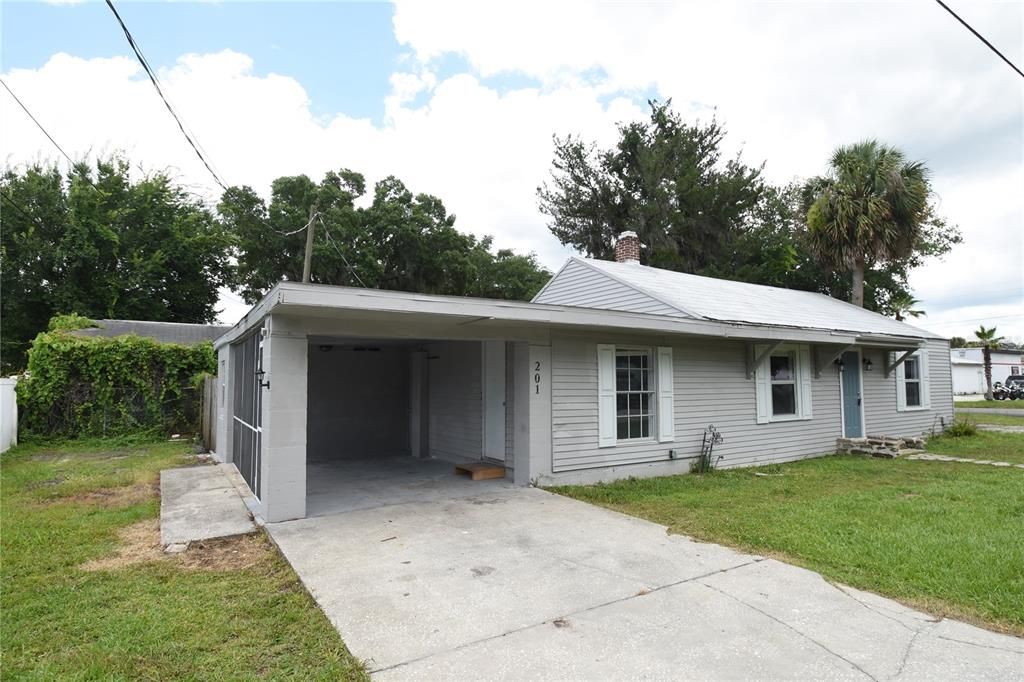 Activo con contrato: $199,900 (3 camas, 1 baños, 1038 Pies cuadrados)