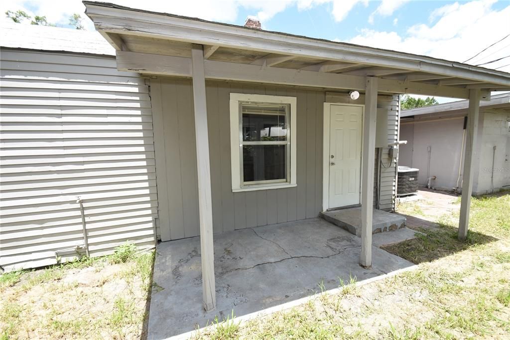 Activo con contrato: $199,900 (3 camas, 1 baños, 1038 Pies cuadrados)