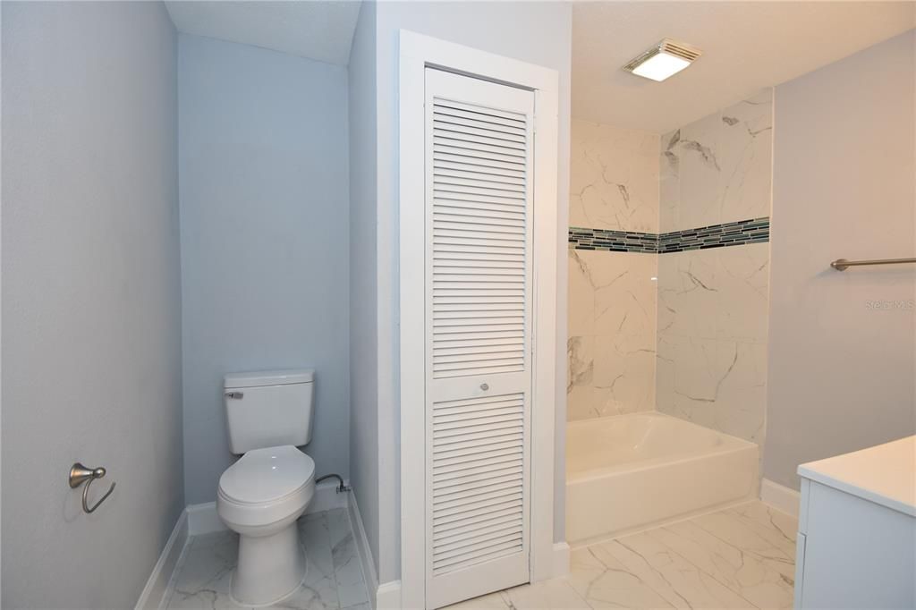 Activo con contrato: $199,900 (3 camas, 1 baños, 1038 Pies cuadrados)