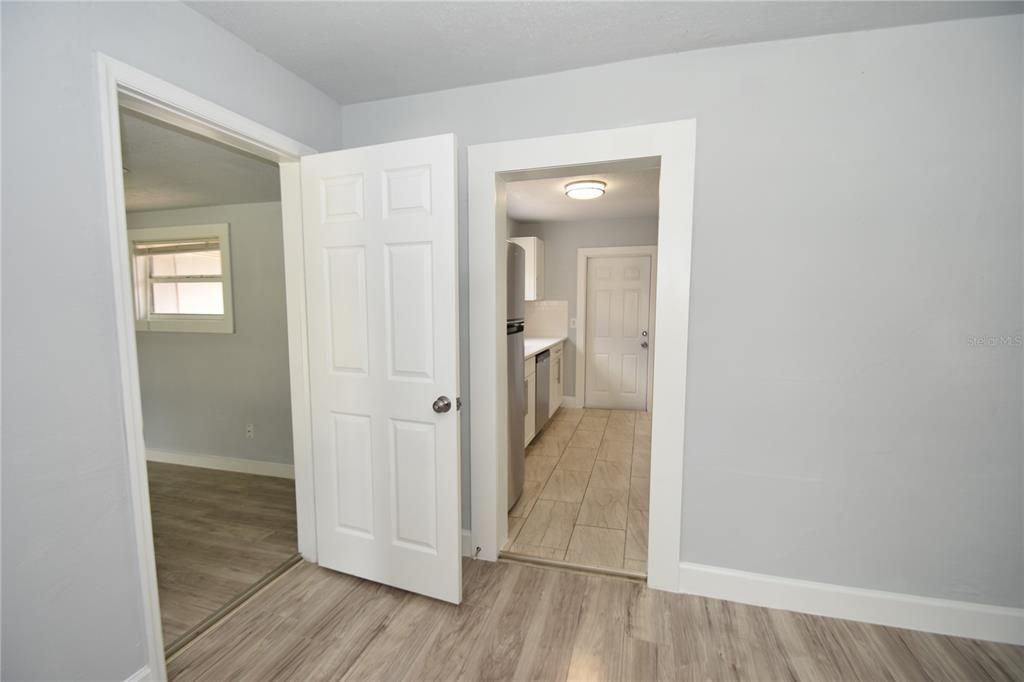 Activo con contrato: $199,900 (3 camas, 1 baños, 1038 Pies cuadrados)