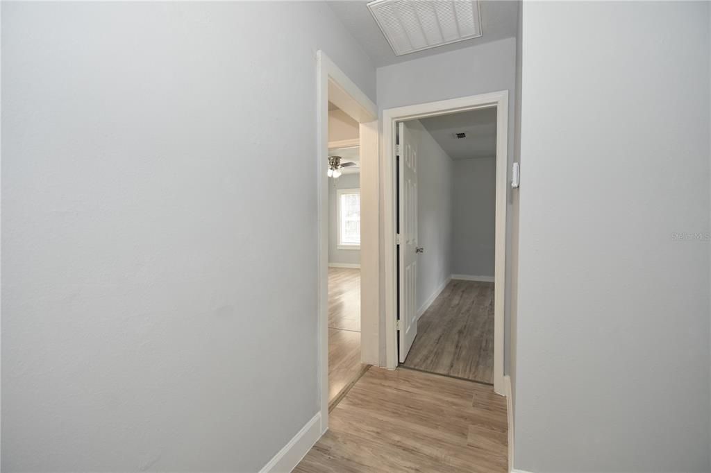 Activo con contrato: $199,900 (3 camas, 1 baños, 1038 Pies cuadrados)