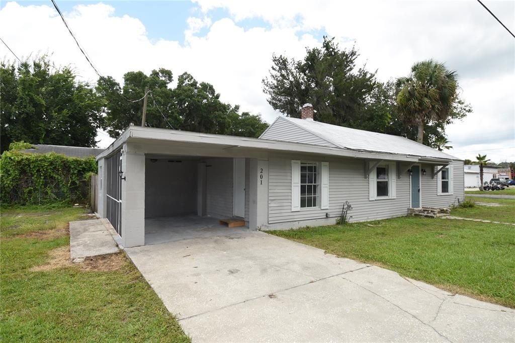 Activo con contrato: $199,900 (3 camas, 1 baños, 1038 Pies cuadrados)