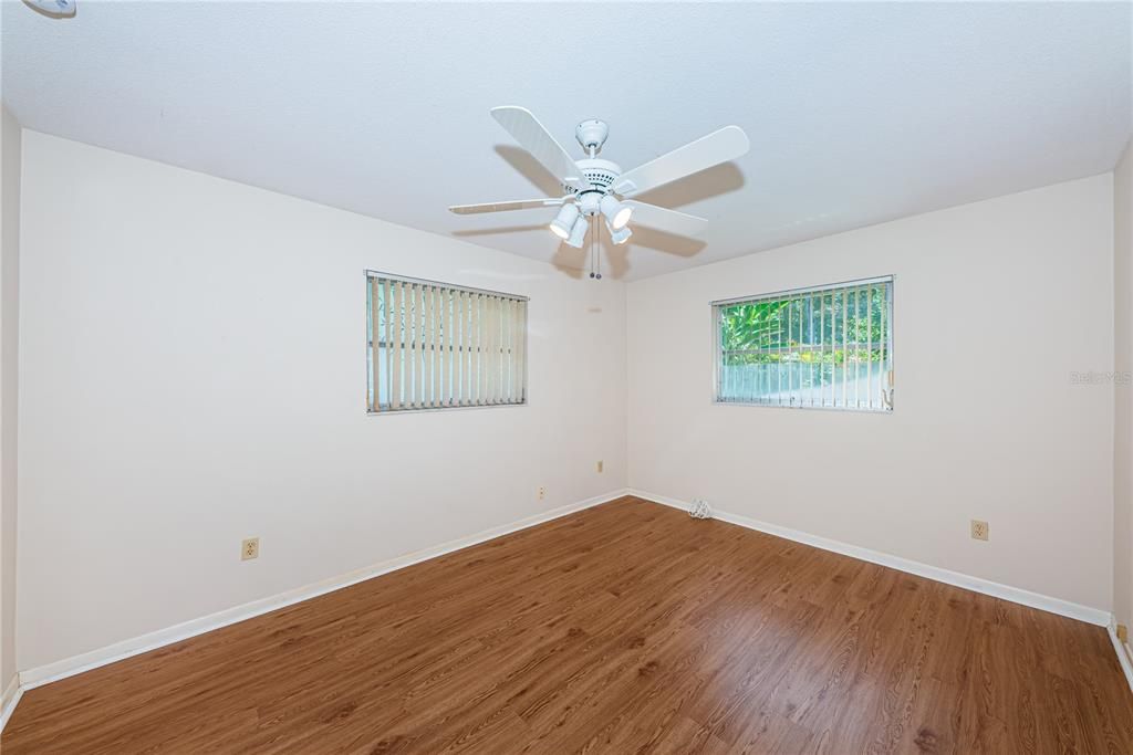 For Sale: $545,000 (3 beds, 2 baths, 1964 Square Feet)