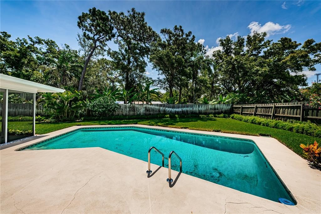 For Sale: $545,000 (3 beds, 2 baths, 1964 Square Feet)