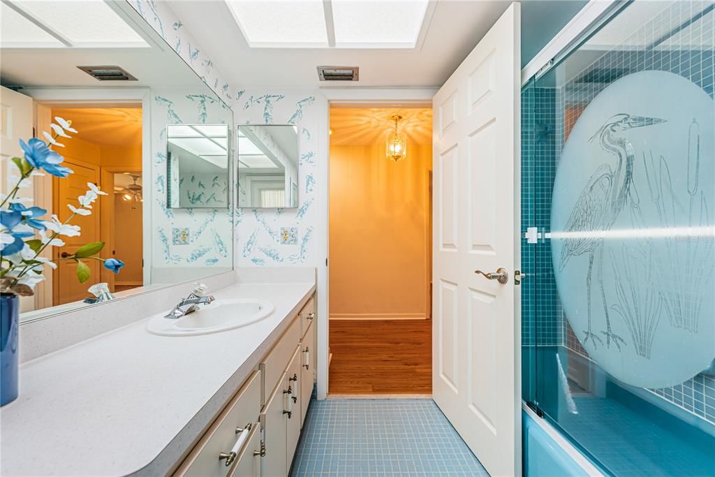 For Sale: $545,000 (3 beds, 2 baths, 1964 Square Feet)