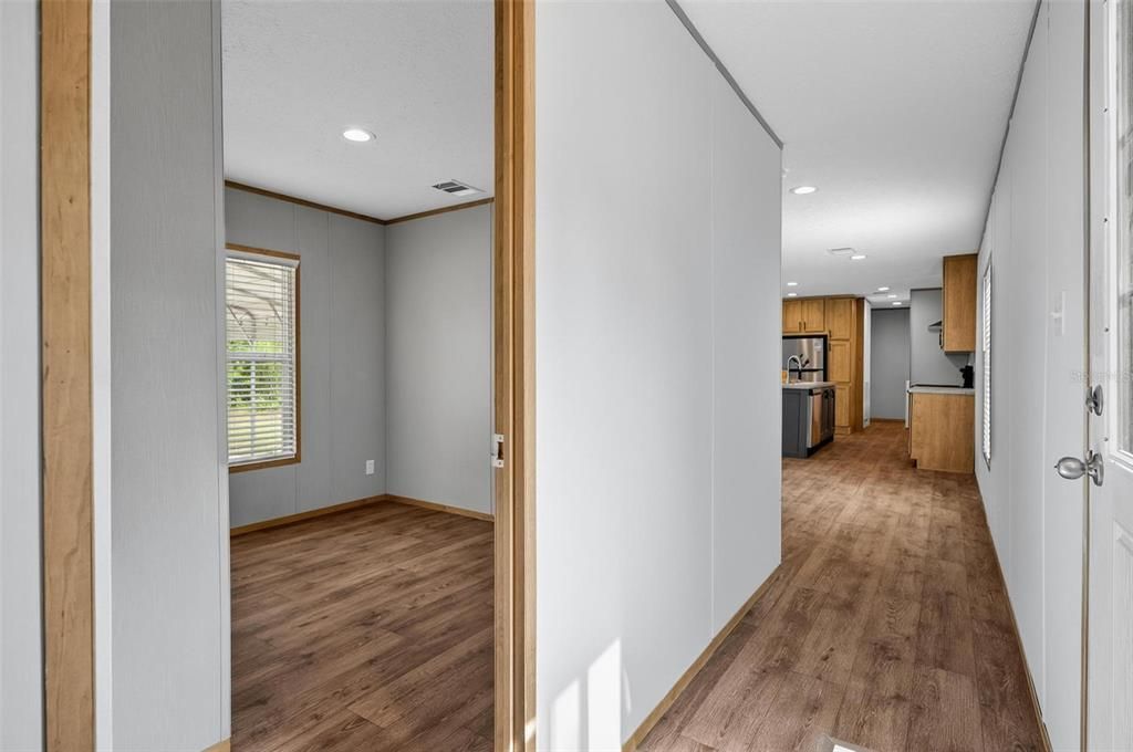 For Sale: $229,900 (3 beds, 2 baths, 1216 Square Feet)