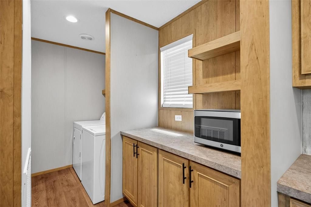 For Sale: $229,900 (3 beds, 2 baths, 1216 Square Feet)