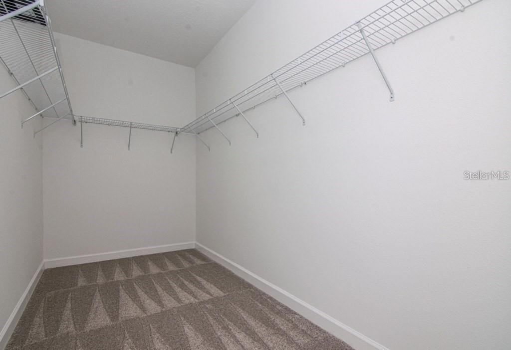 For Rent: $2,500 (3 beds, 2 baths, 1872 Square Feet)