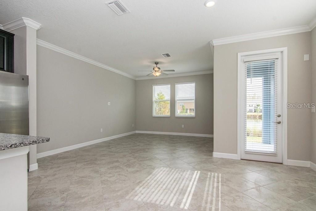For Rent: $2,500 (3 beds, 2 baths, 1872 Square Feet)