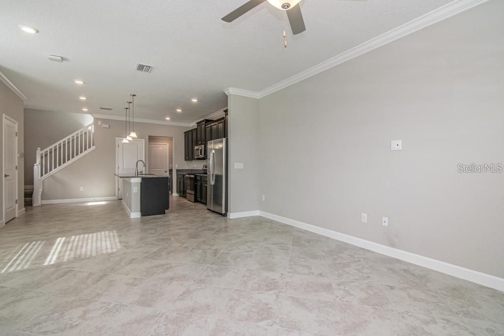 For Rent: $2,500 (3 beds, 2 baths, 1872 Square Feet)