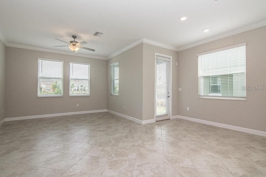 For Rent: $2,500 (3 beds, 2 baths, 1872 Square Feet)