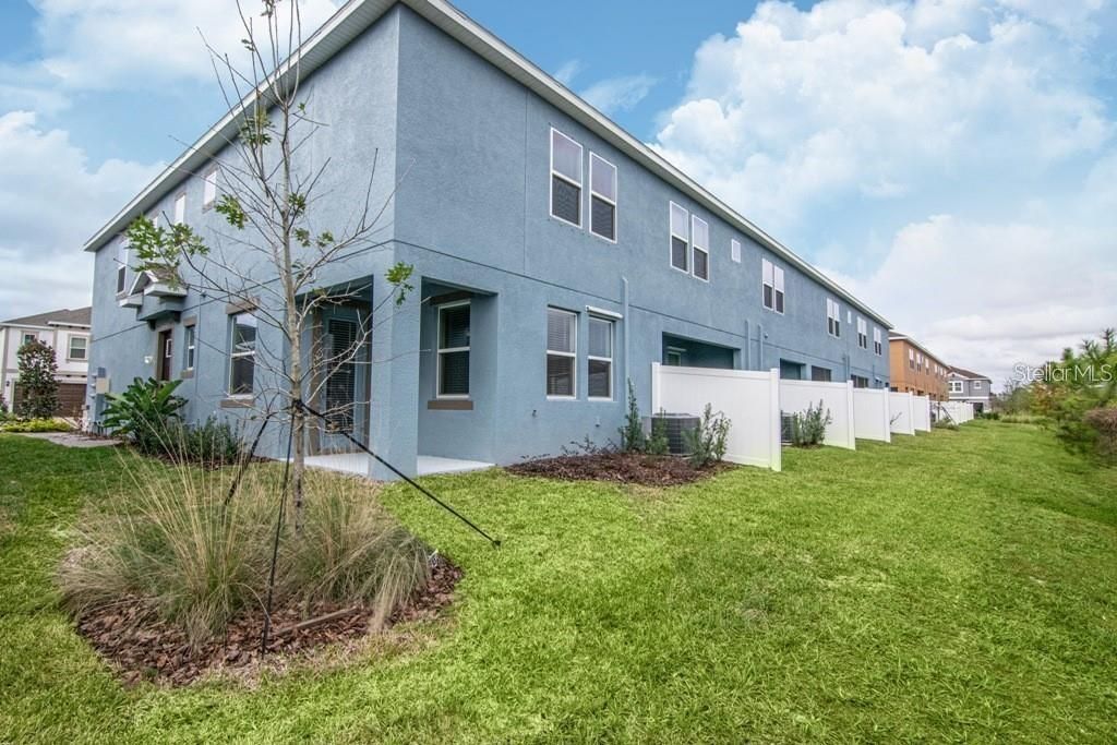 For Rent: $2,500 (3 beds, 2 baths, 1872 Square Feet)