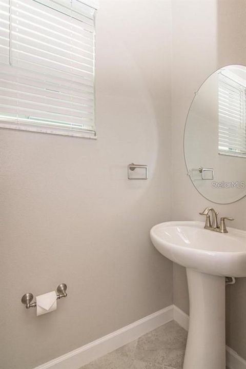 For Rent: $2,500 (3 beds, 2 baths, 1872 Square Feet)