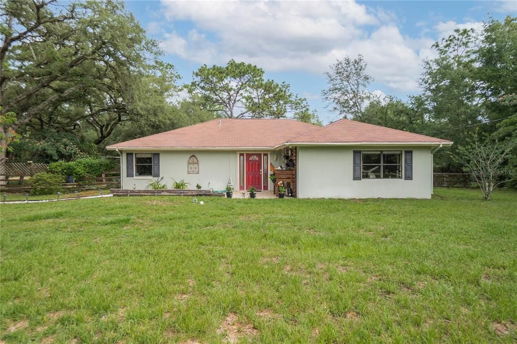 For Sale: $269,900 (3 beds, 2 baths, 1740 Square Feet)