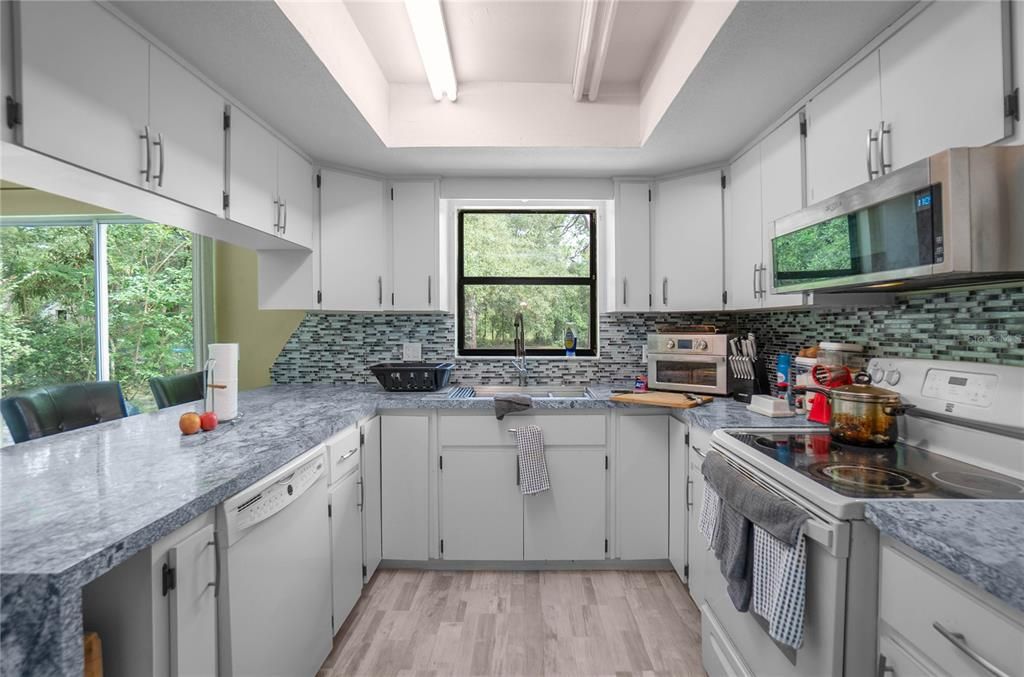 For Sale: $269,900 (3 beds, 2 baths, 1740 Square Feet)