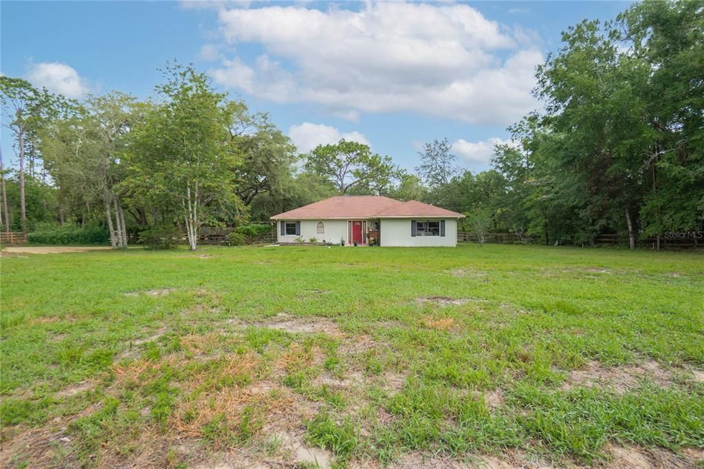 For Sale: $269,900 (3 beds, 2 baths, 1740 Square Feet)