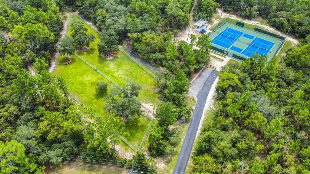 На продажу: $269,900 (3 спален, 2 ванн, 1740 Квадратных фут)