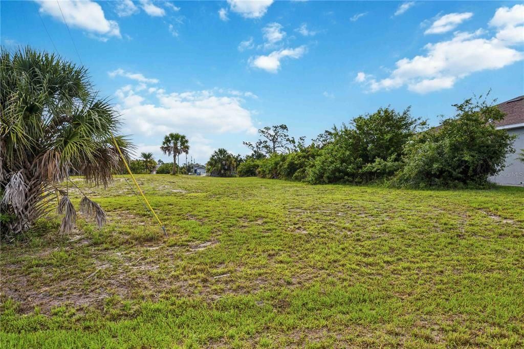 For Sale: $26,000 (0.17 acres)