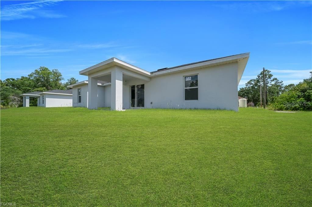 For Sale: $315,000 (3 beds, 2 baths, 1390 Square Feet)
