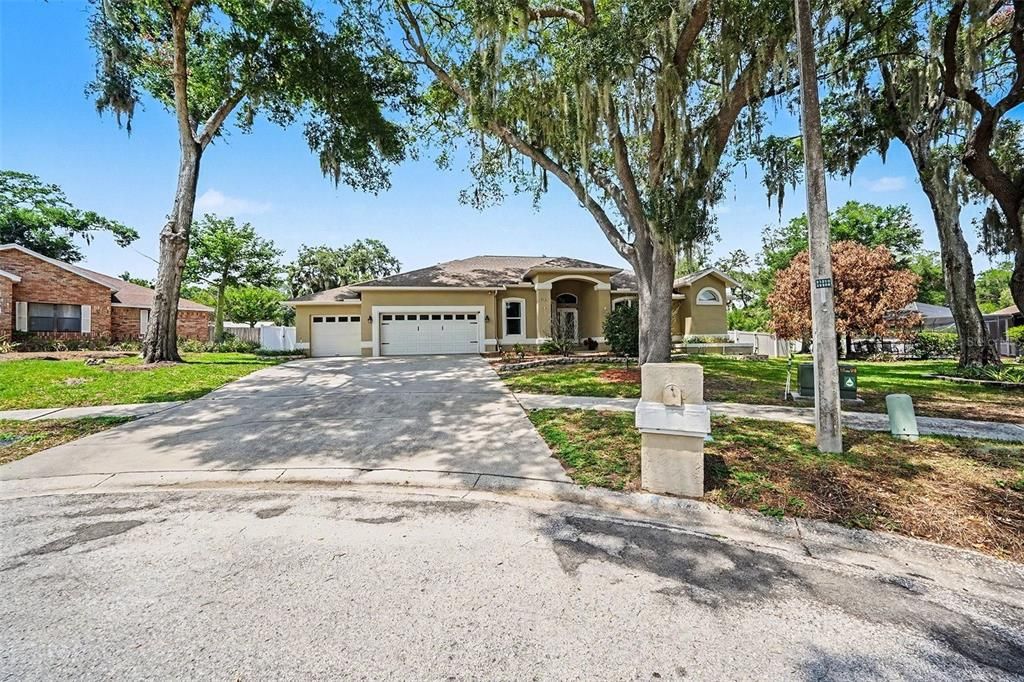 For Sale: $630,000 (4 beds, 3 baths, 2731 Square Feet)
