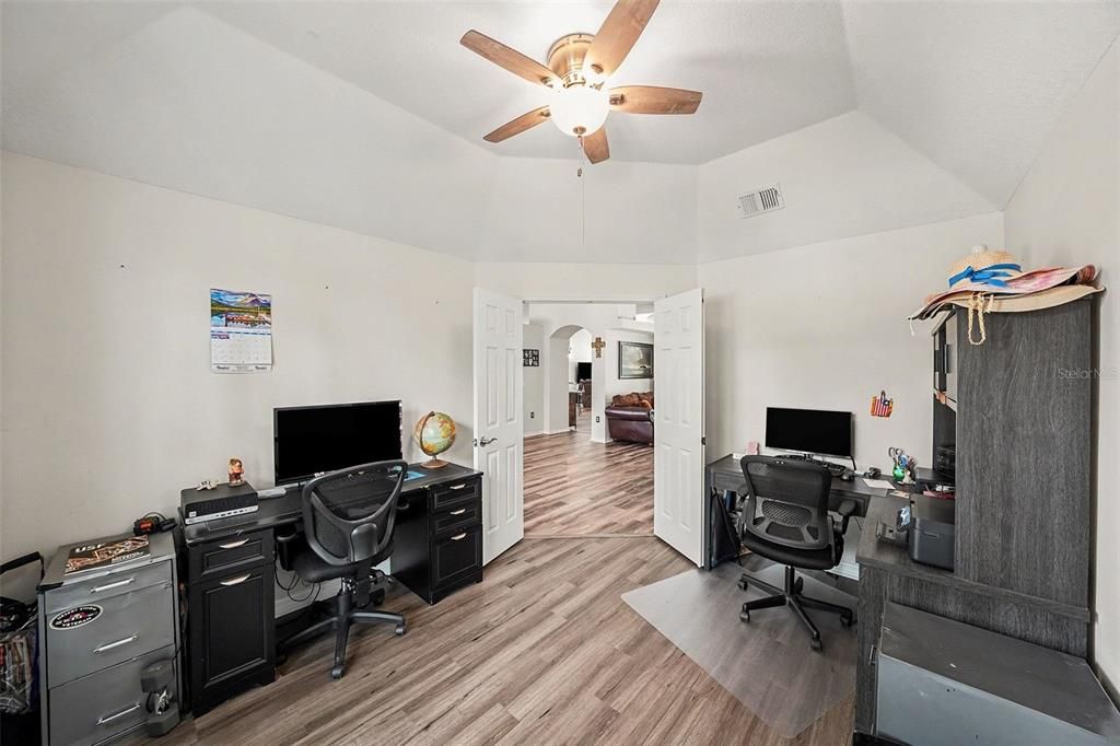 For Sale: $630,000 (4 beds, 3 baths, 2731 Square Feet)