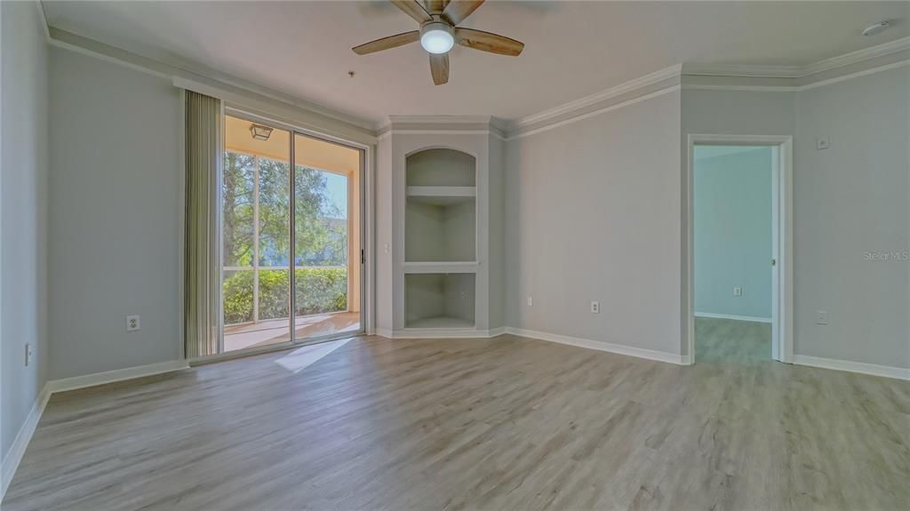 For Rent: $1,495 (1 beds, 1 baths, 661 Square Feet)