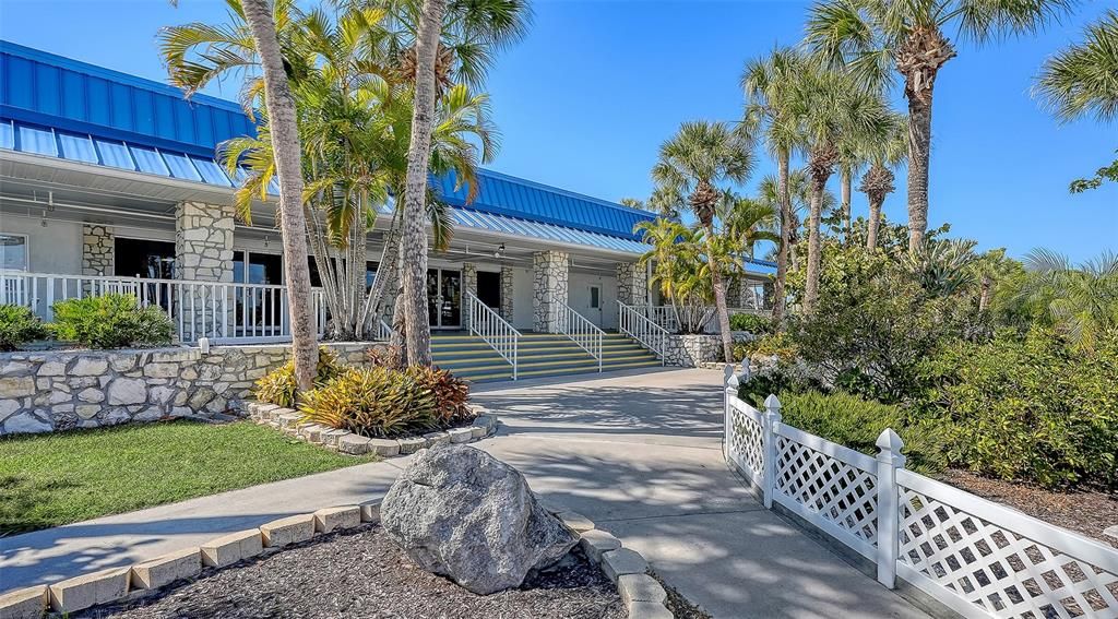 For Sale: $140,000 (2 beds, 2 baths, 1254 Square Feet)