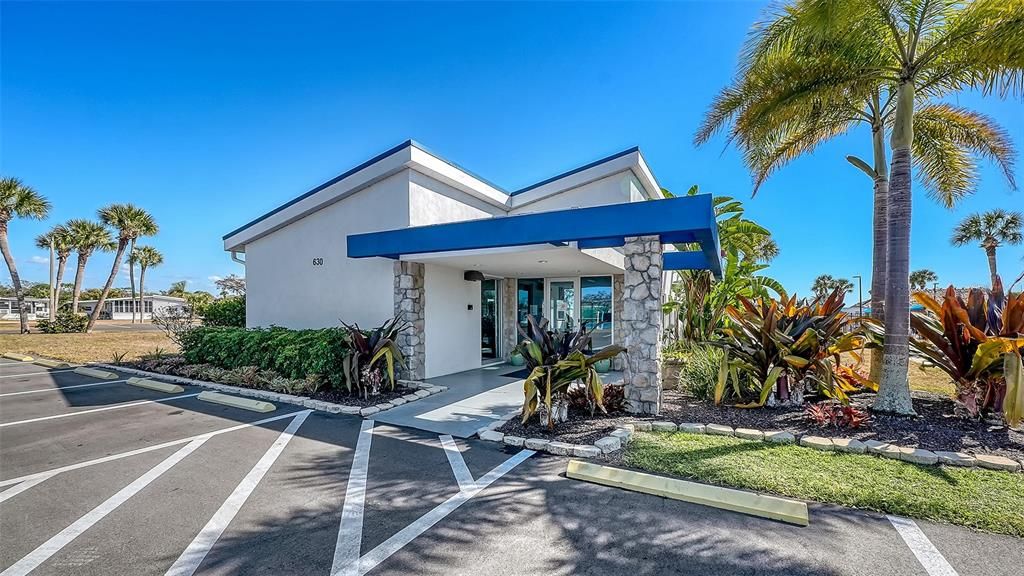 For Sale: $140,000 (2 beds, 2 baths, 1254 Square Feet)