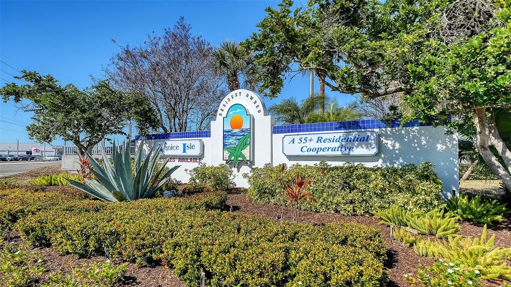 For Sale: $140,000 (2 beds, 2 baths, 1254 Square Feet)