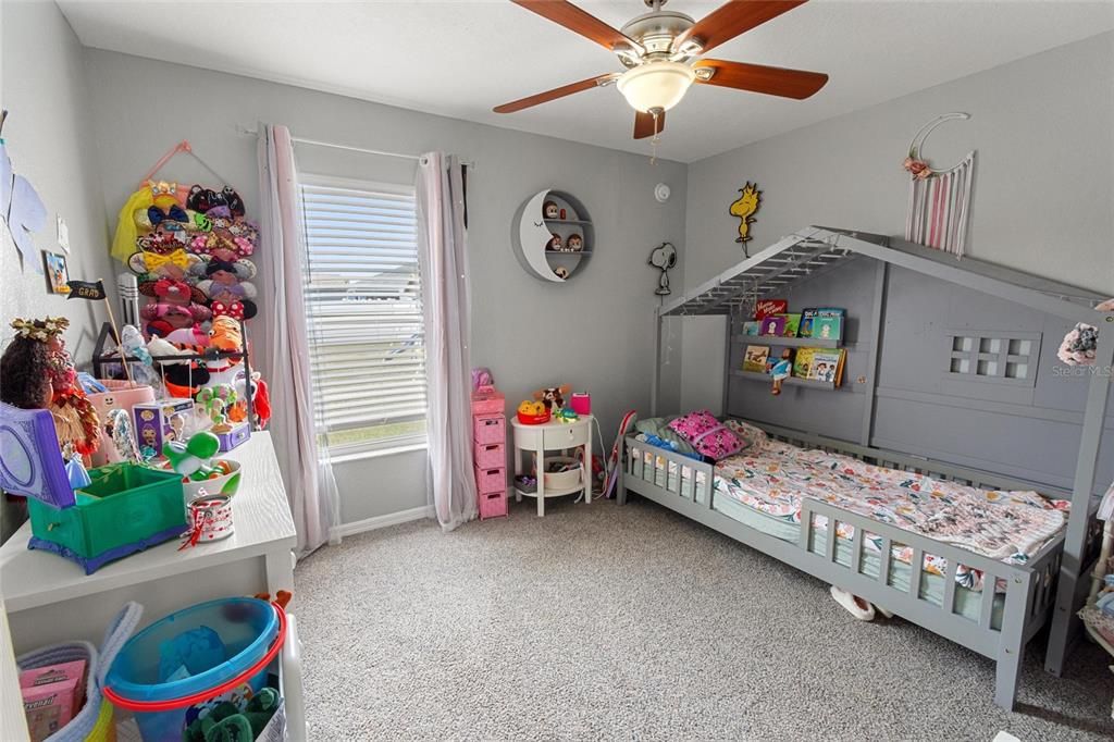 For Sale: $313,000 (3 beds, 2 baths, 1459 Square Feet)