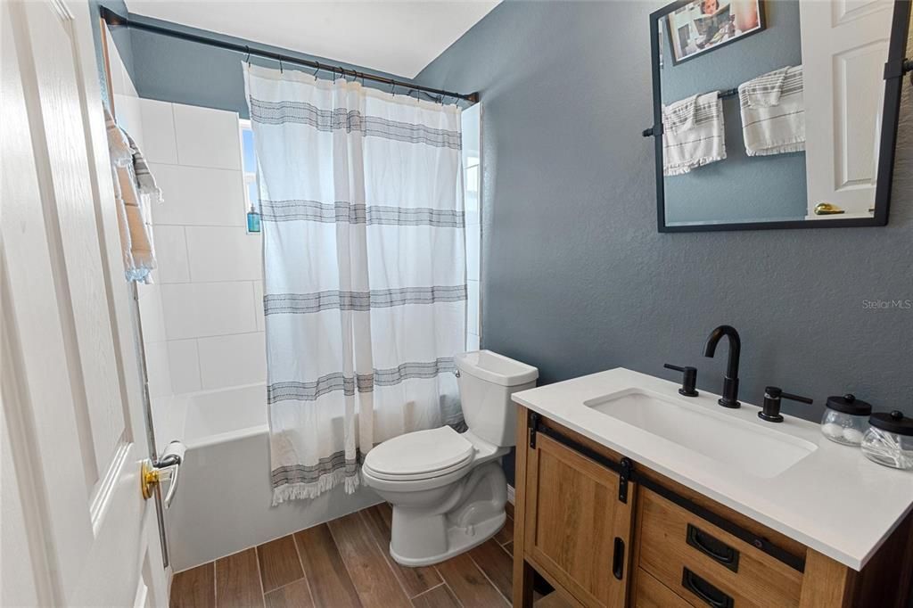 For Sale: $313,000 (3 beds, 2 baths, 1459 Square Feet)