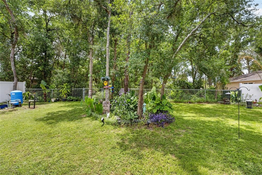 На продажу: $324,900 (3 спален, 2 ванн, 1636 Квадратных фут)