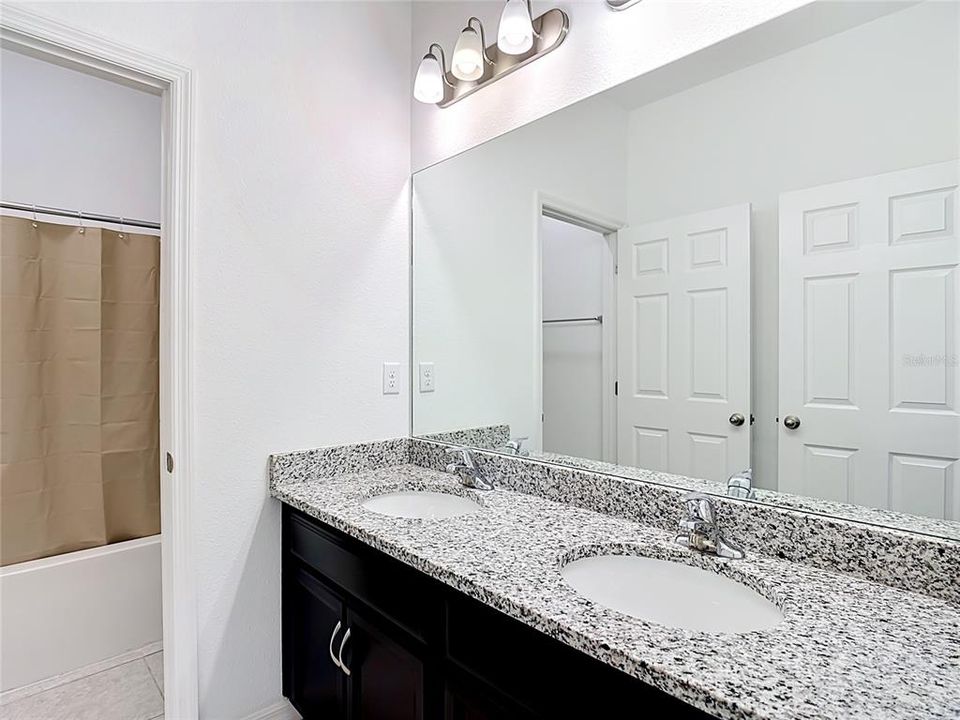 For Sale: $314,000 (4 beds, 2 baths, 1801 Square Feet)