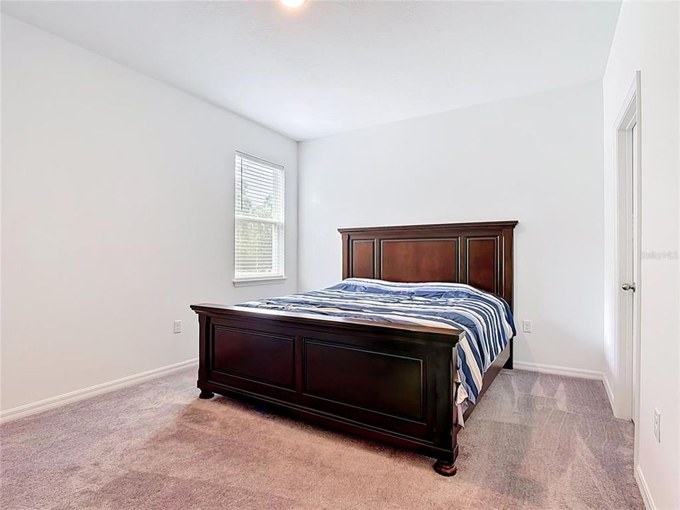 For Sale: $314,000 (4 beds, 2 baths, 1801 Square Feet)