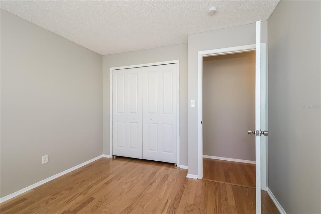 For Sale: $400,000 (3 beds, 2 baths, 1545 Square Feet)
