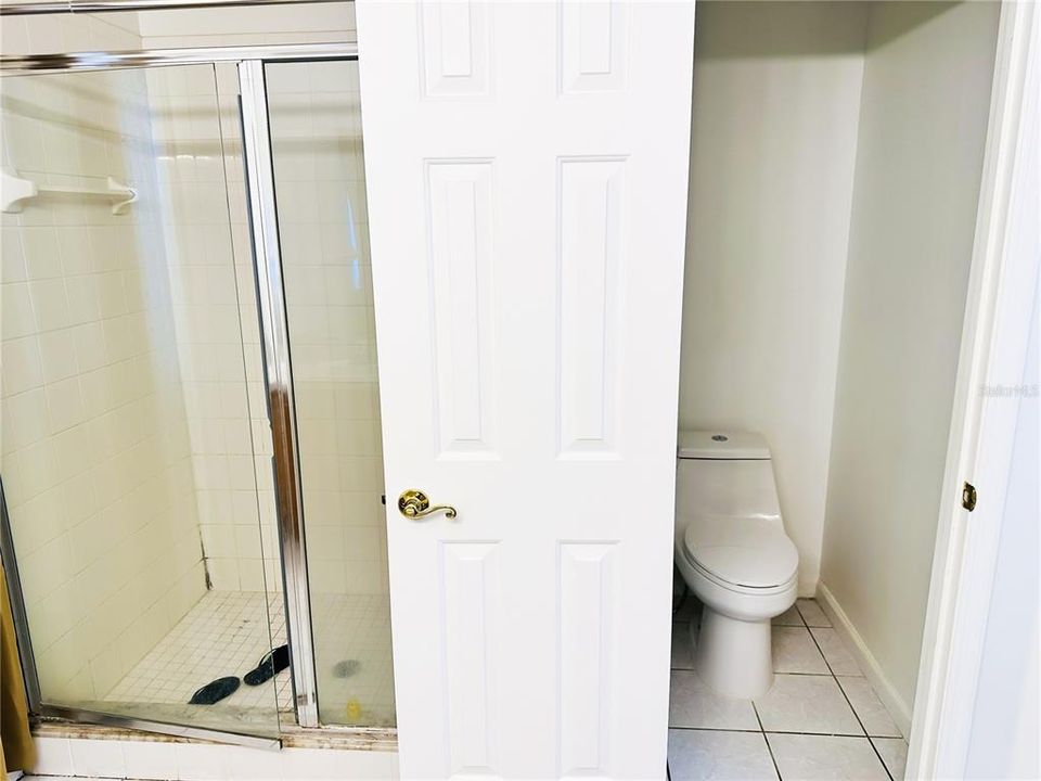 For Sale: $340,000 (3 beds, 2 baths, 1978 Square Feet)