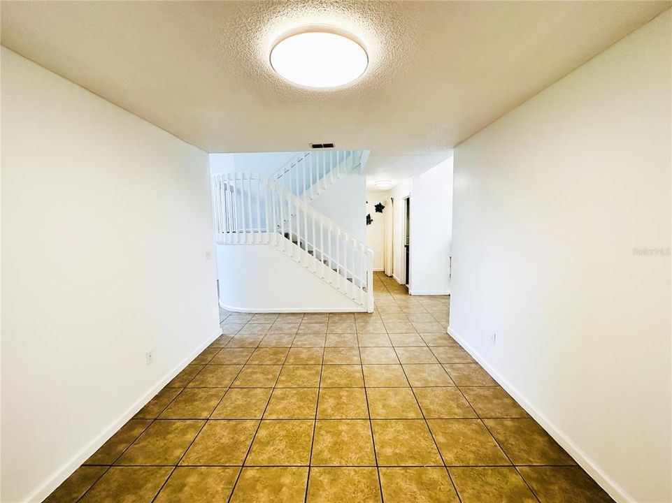 For Sale: $340,000 (3 beds, 2 baths, 1978 Square Feet)