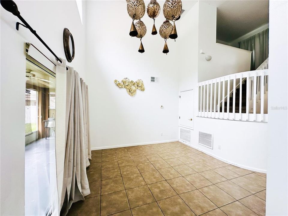 For Sale: $340,000 (3 beds, 2 baths, 1978 Square Feet)