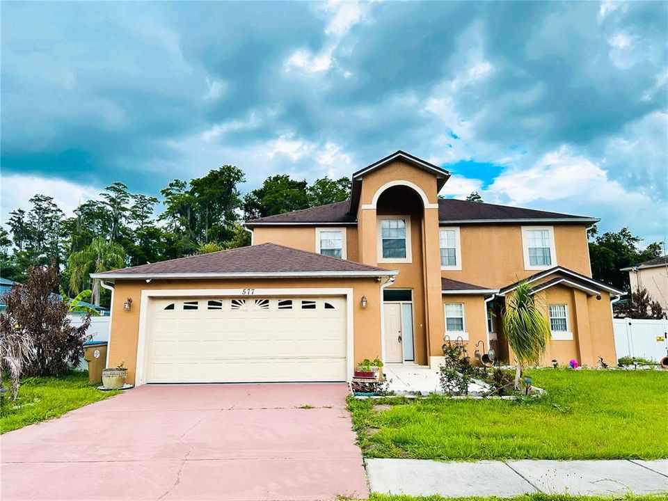 For Sale: $340,000 (3 beds, 2 baths, 1978 Square Feet)