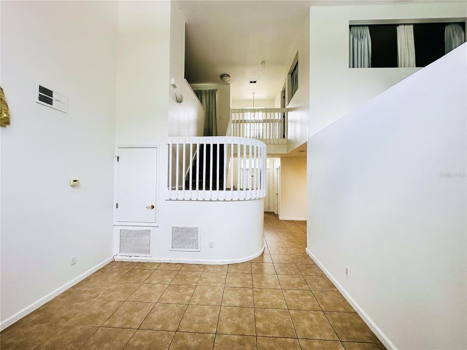 For Sale: $340,000 (3 beds, 2 baths, 1978 Square Feet)