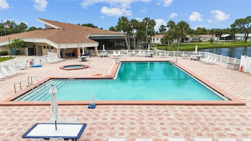 For Sale: $227,000 (2 beds, 2 baths, 1144 Square Feet)