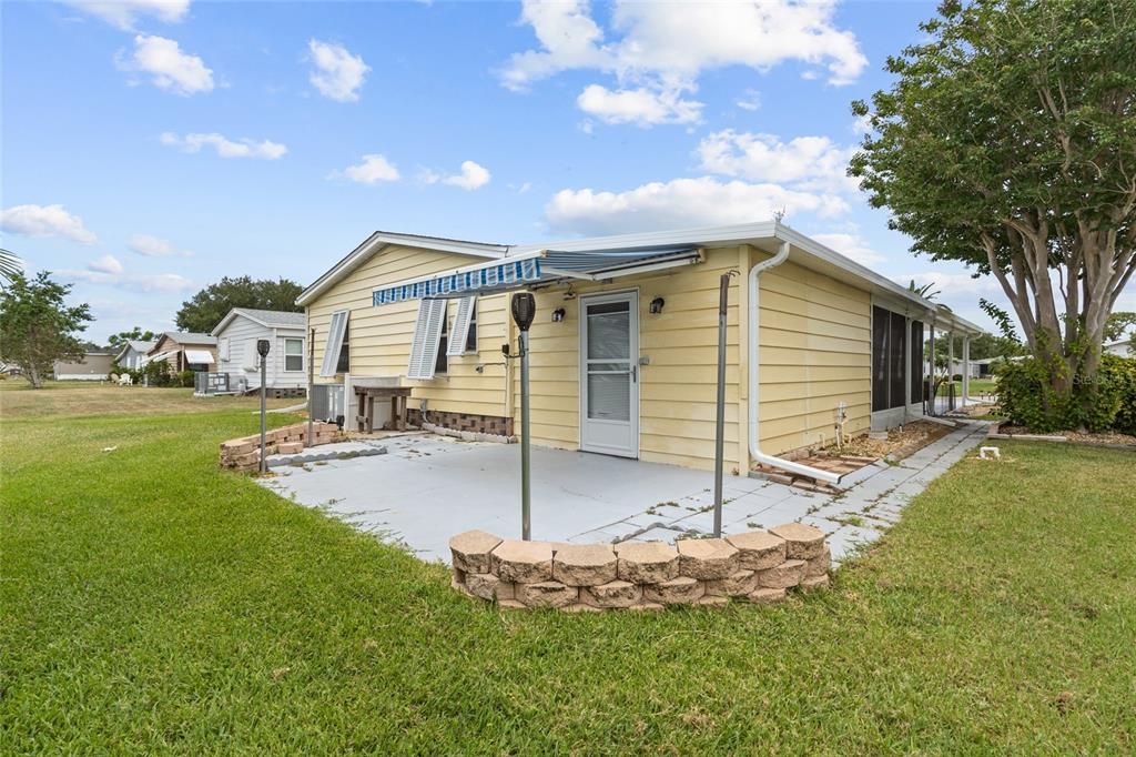 For Sale: $227,000 (2 beds, 2 baths, 1144 Square Feet)
