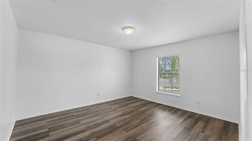 For Sale: $265,000 (3 beds, 2 baths, 1582 Square Feet)