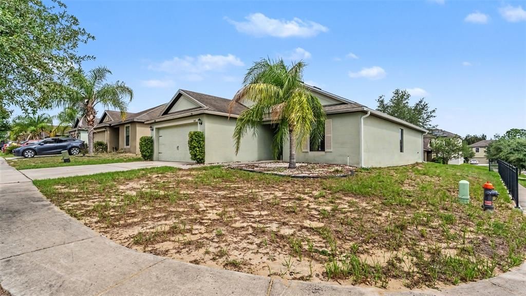 For Sale: $265,000 (3 beds, 2 baths, 1582 Square Feet)