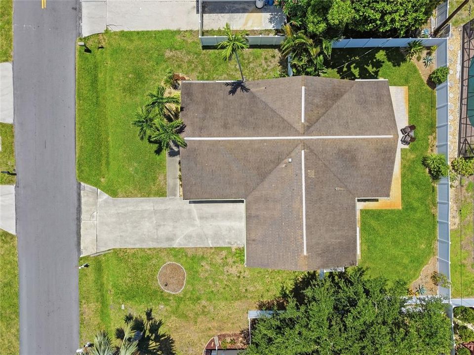 For Sale: $400,000 (2 beds, 2 baths, 1430 Square Feet)