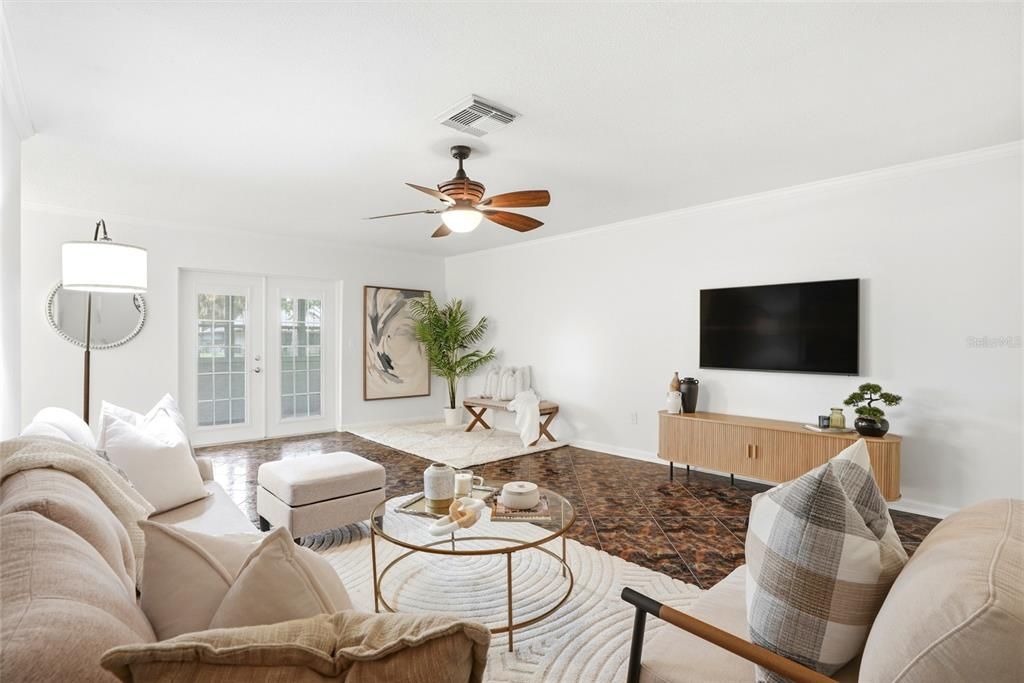 For Sale: $215,000 (2 beds, 2 baths, 1110 Square Feet)