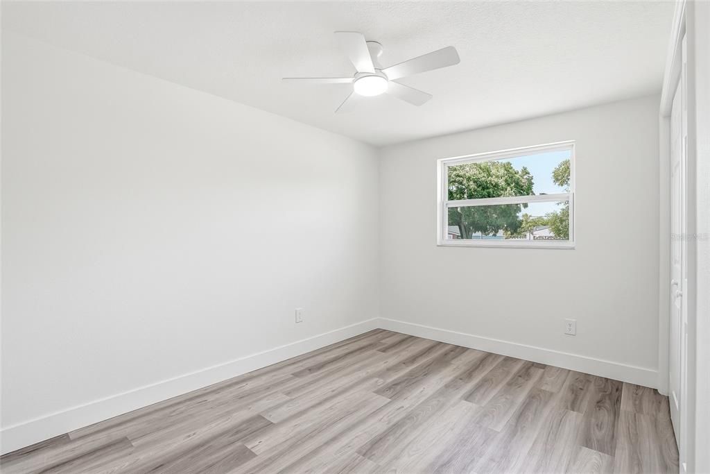 En Venta: $369,900 (4 camas, 2 baños, 1310 Pies cuadrados)