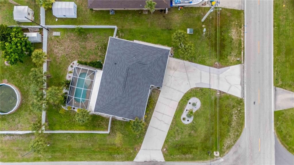 For Sale: $349,900 (2 beds, 2 baths, 2164 Square Feet)