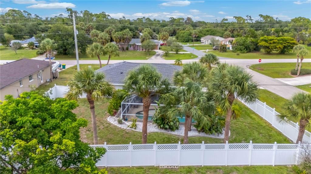 For Sale: $349,900 (2 beds, 2 baths, 2164 Square Feet)